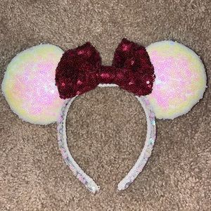 Pearl Iridescent Minnie Ears